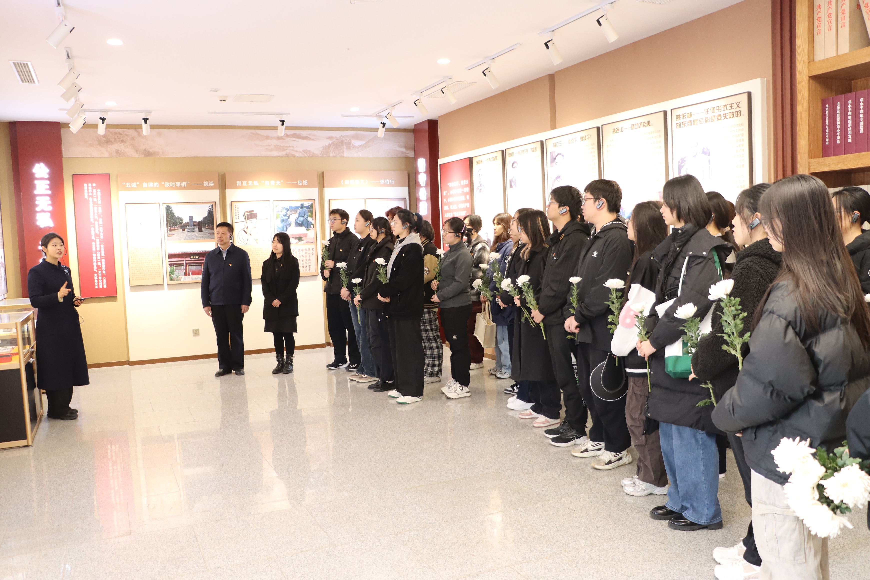 34000bb4b6934475b3c28e1d5d011f94.jpg 34000bb4b6934475b3c28e1d5d011f94.jpg